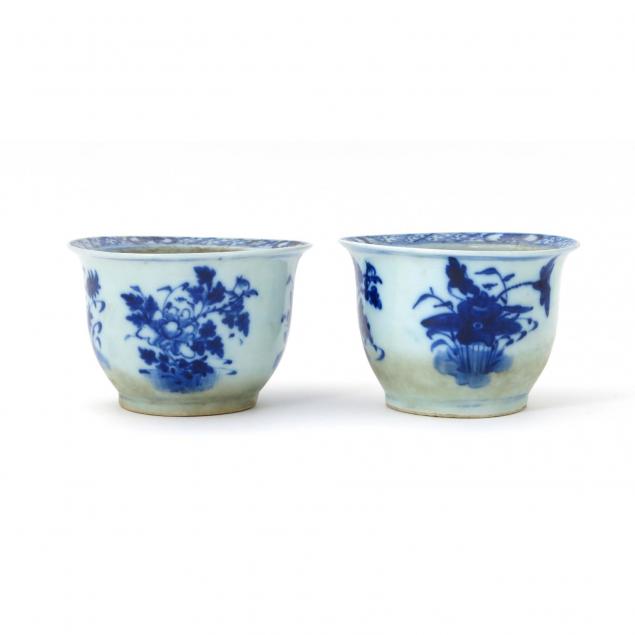 pair-of-antique-chinese-porcelain-cache-pots