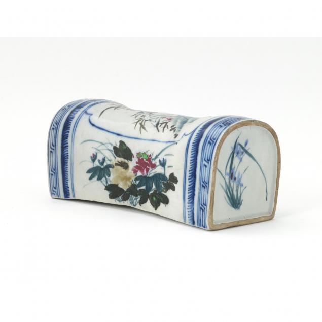 chinese-porcelain-pillow