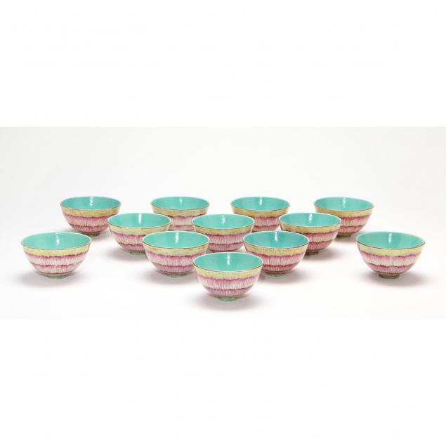 set-of-twelve-porcelain-and-enamel-chinese-tea-bowls