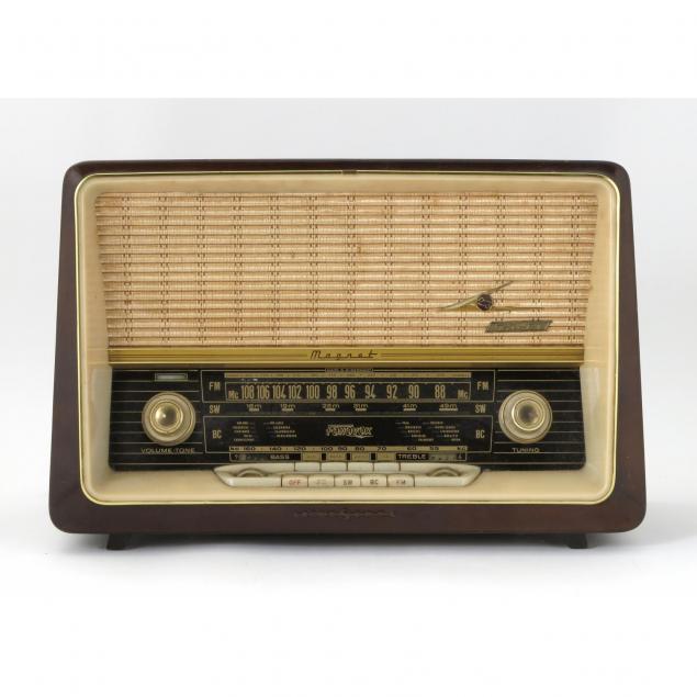 loewe-opta-fonovox-radio