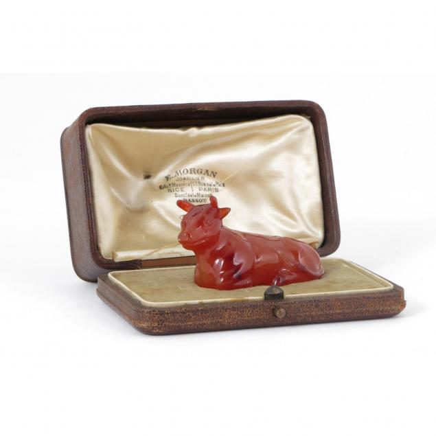 carved-chinese-agate-bull