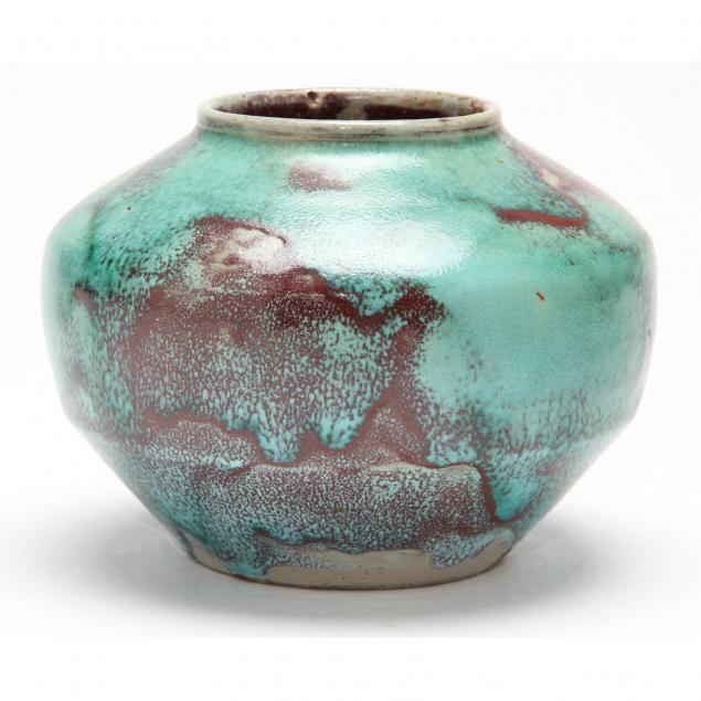 jugtown-chinese-blue-shoulder-vase