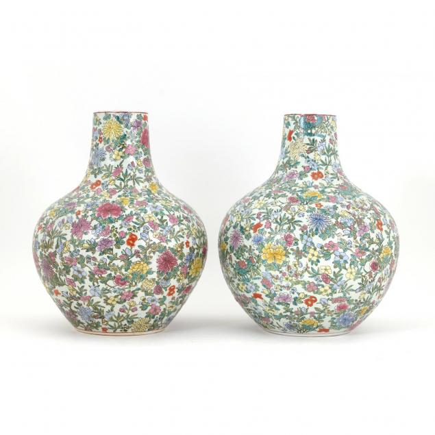 a-pair-of-large-chinese-porcelain-bulbous-vases
