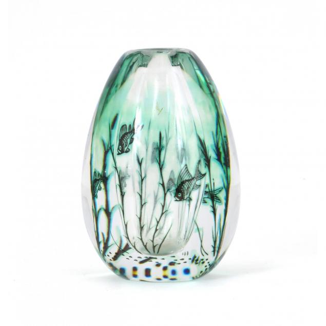 edward-hald-graal-fish-vase