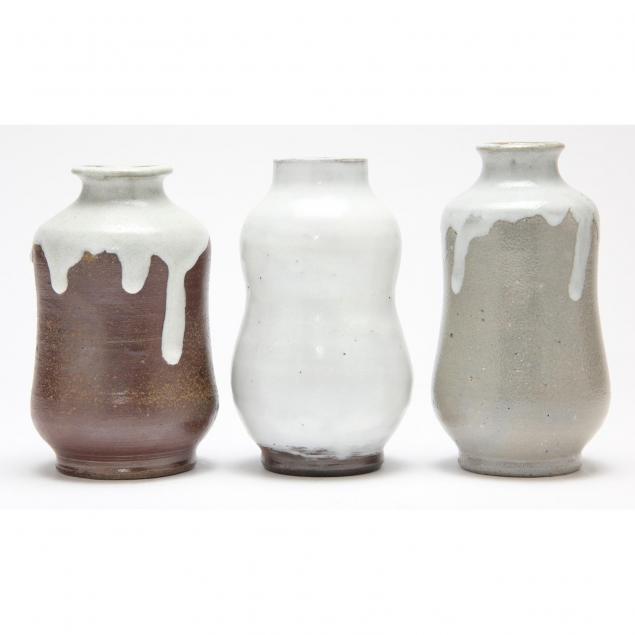 three-jugtown-double-gourd-vases