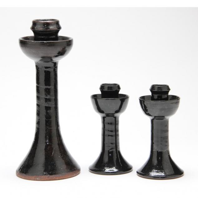 three-mirror-black-candlesticks