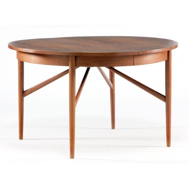 illums-bolighus-dining-table