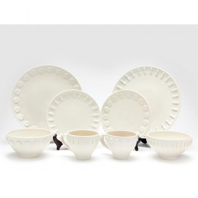 jonathan-adler-early-series-of-tableware