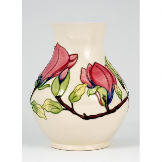 moorcroft-magnolia-bulbous-vase