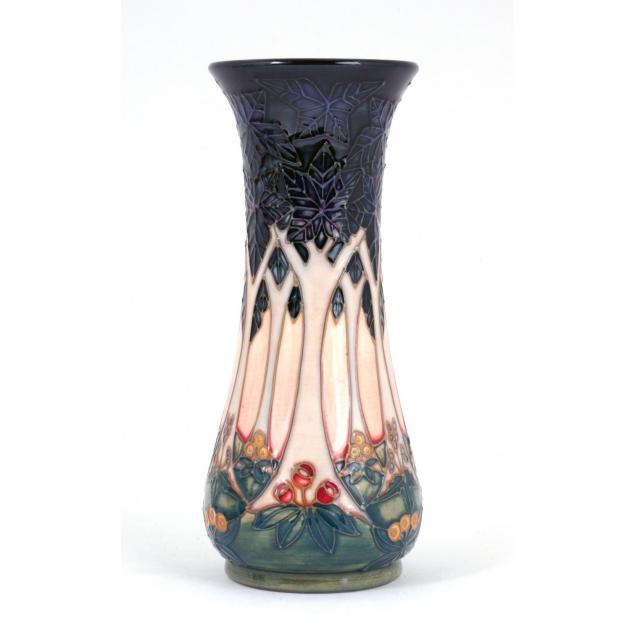 moorcroft-cluny-vase