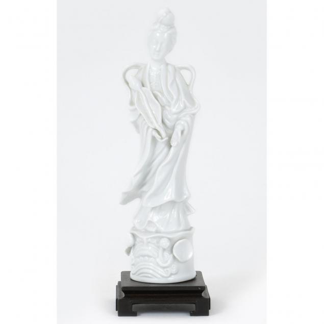 chinese-white-porcelain-guanyin-statuette