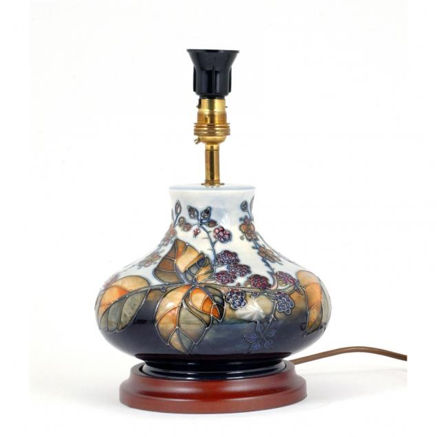 moorcroft-blackberry-table-lamp
