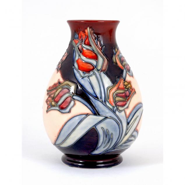 moorcroft-red-tulip-bulbous-vase