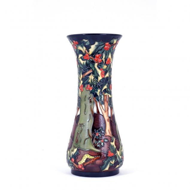 moorcroft-holly-hatch-vase-lamp-base