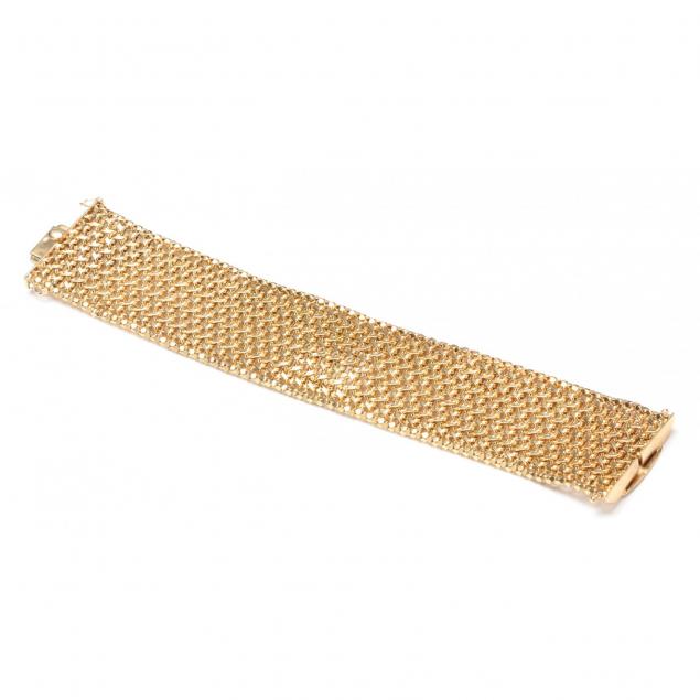 high-karat-gold-bracelet