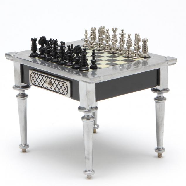 miniature-chess-set-and-table