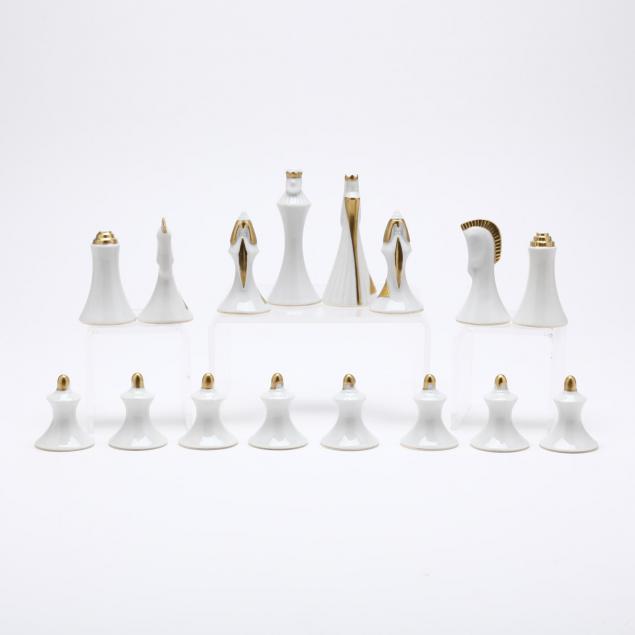 royal-dux-porcelain-chess-set