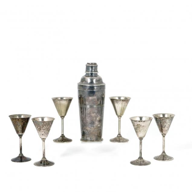 art-deco-silverplate-cocktail-shaker-and-martini-glasses