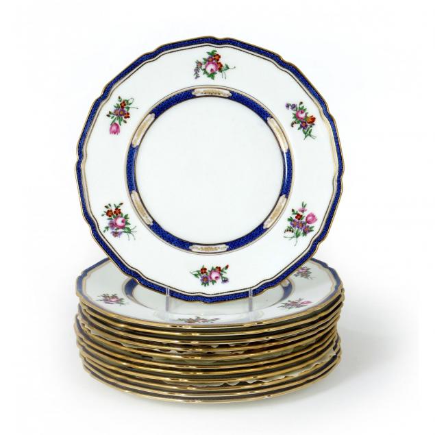 set-of-twelve-royal-doulton-dinner-plates