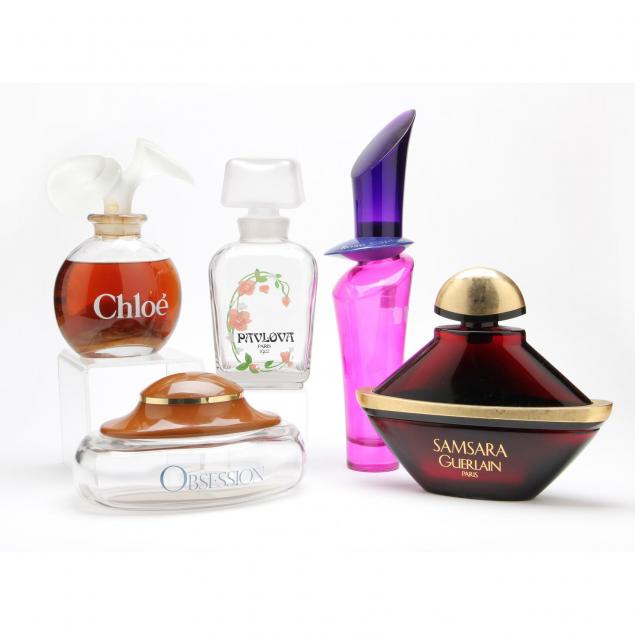 five-factice-display-perfume-bottles