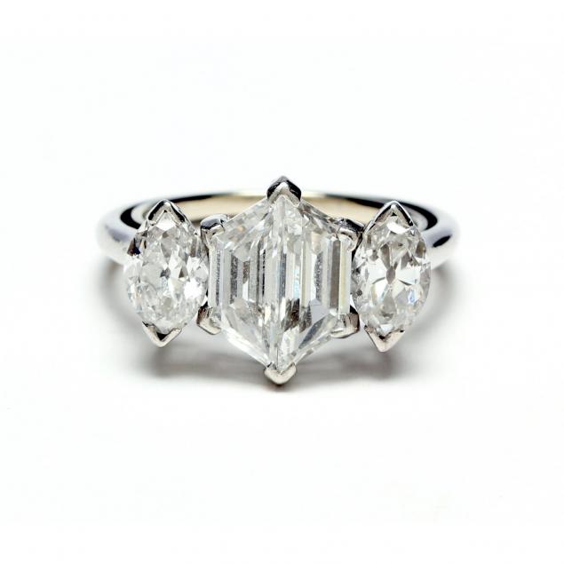 platinum-diamond-ring