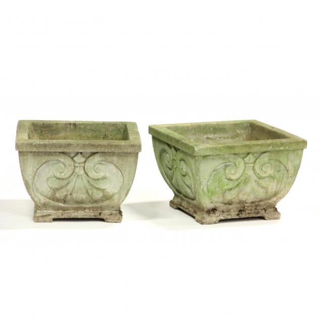 pair-of-classical-style-planters