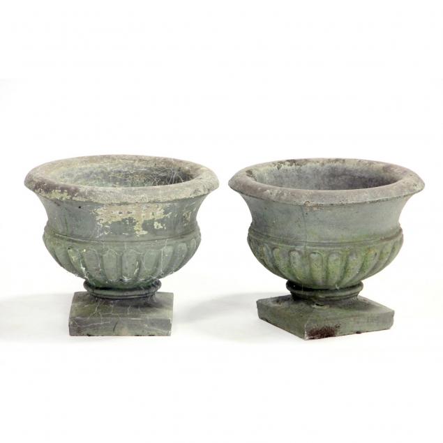 pair-of-classical-style-garden-urns
