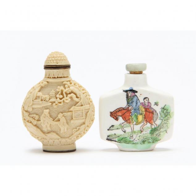 two-chinese-snuff-bottles