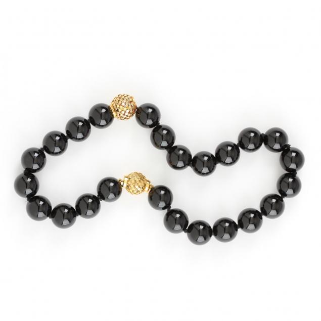 18kt-gold-and-onyx-necklace