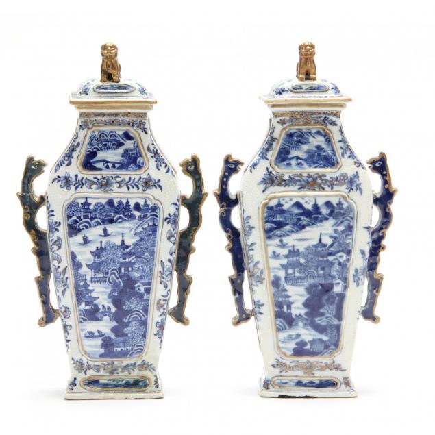 pair-of-chinese-export-porcelain-garniture-vases