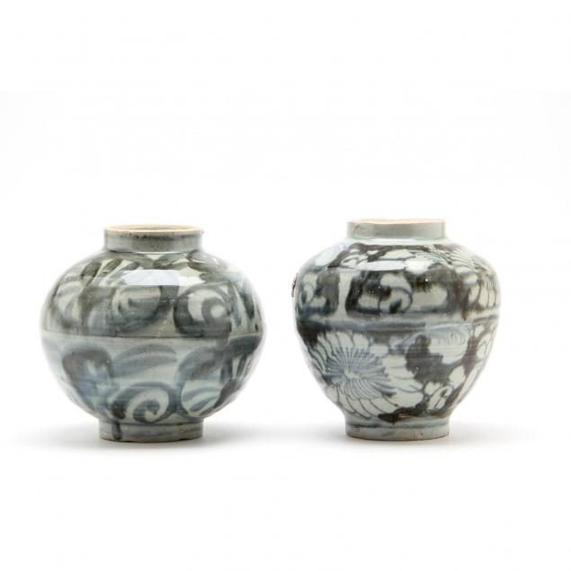 pair-of-asian-blue-and-gray-vases