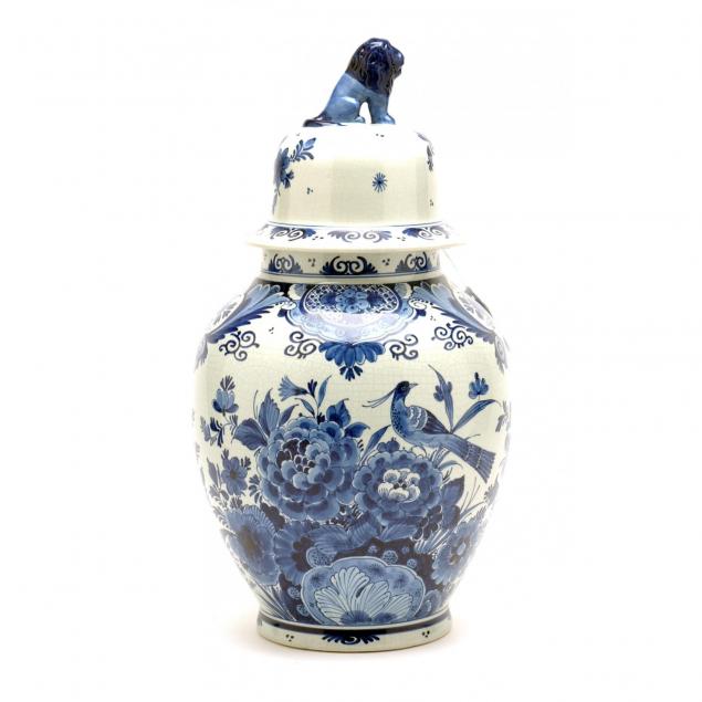 delft-apothecary-jar