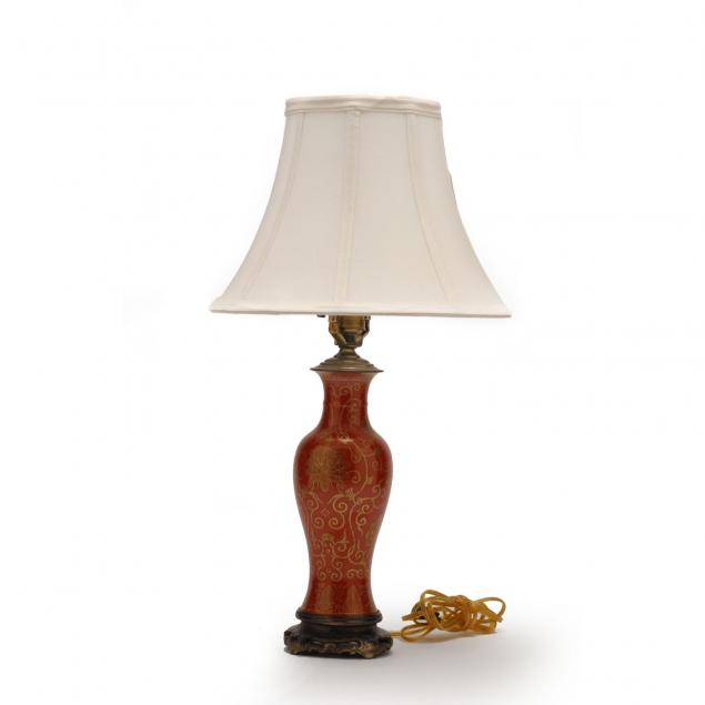 chinese-porcelain-table-lamp