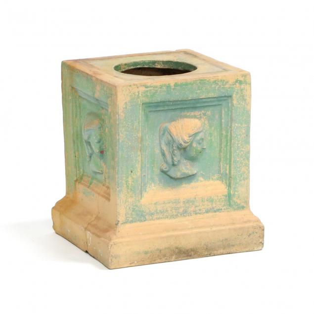 classical-style-terracotta-garden-pedestal