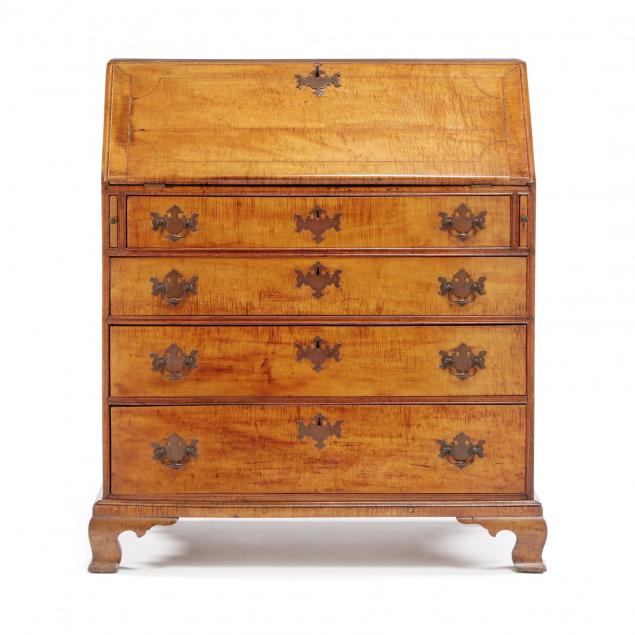 massachusetts-chippendale-tiger-maple-inlaid-slant-front-desk