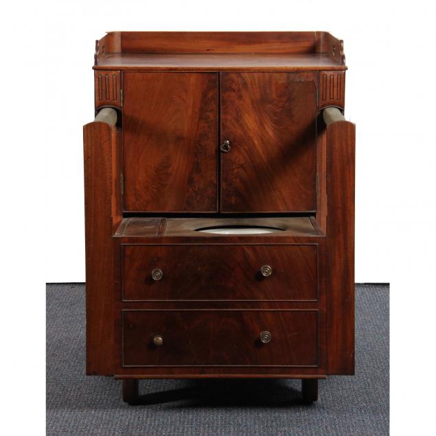 georgian-commode