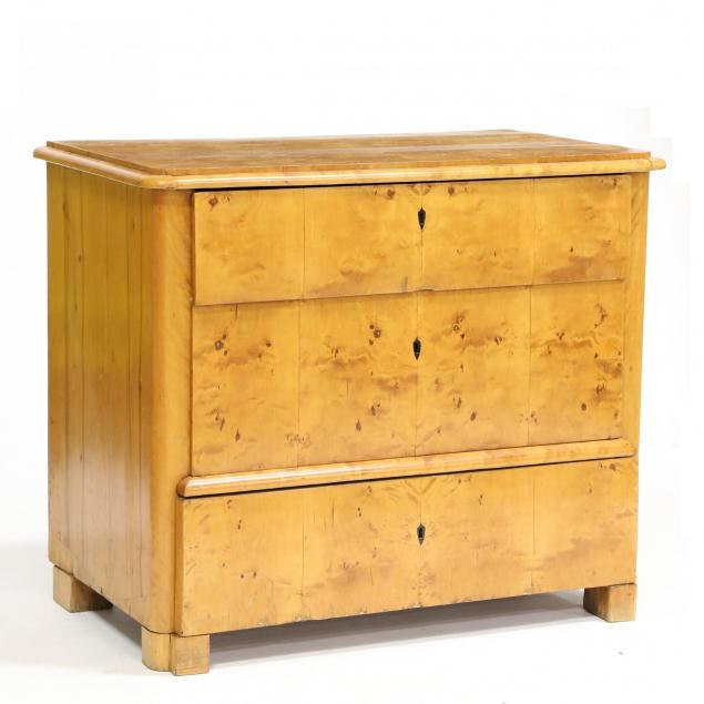 biedermeier-chest-of-drawers