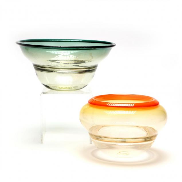 benjamin-moore-am-20th-century-two-art-glass-bowls