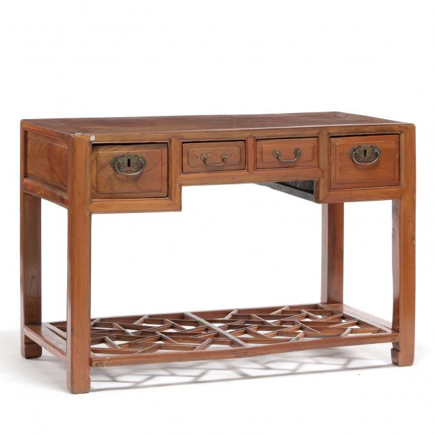 chinese-scholar-s-desk-with-cracked-ice-lattice