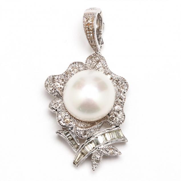 18kt-pearl-and-diamond-pendant