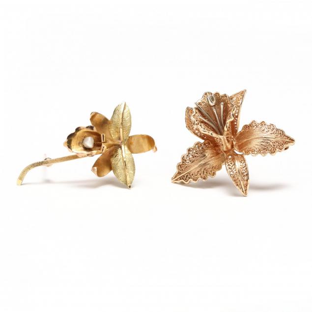 two-gold-floral-brooches
