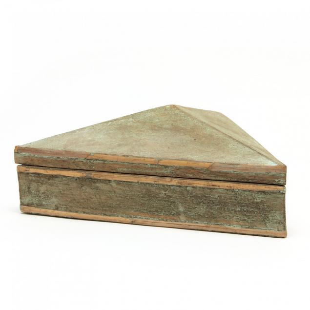 painted-wood-flag-box