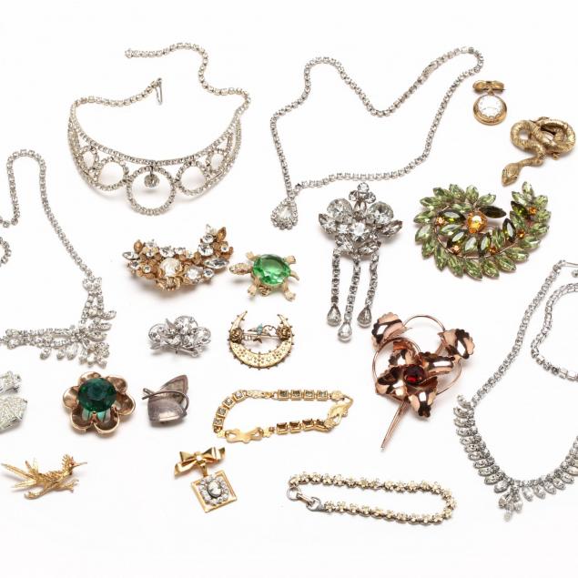 group-of-vintage-costume-jewelry