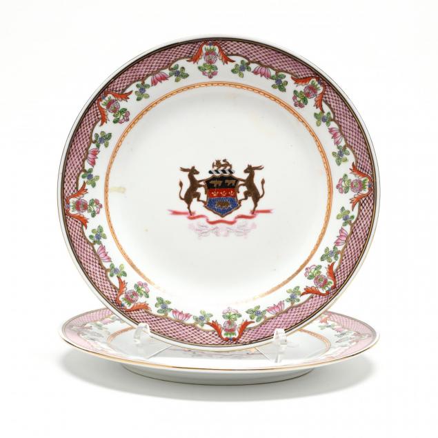 pair-of-armorial-cabinet-plates