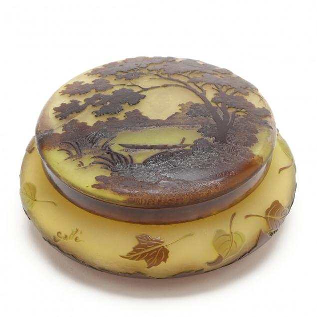 galle-cameo-glass-lidded-box