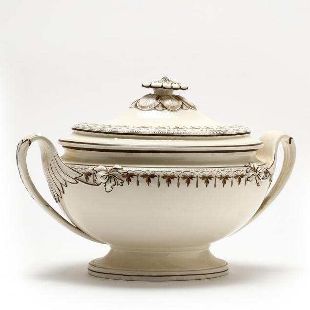 antique-wedgwood-covered-tureen