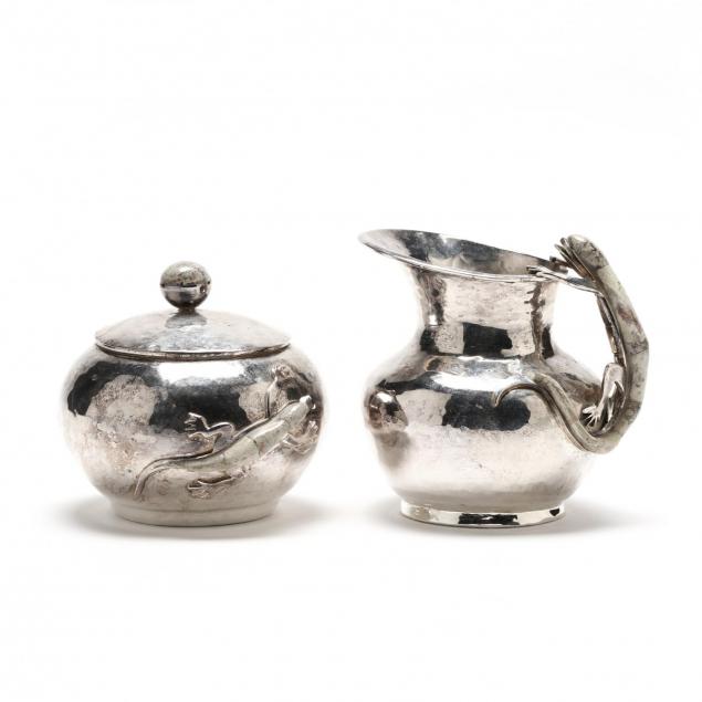 vintage-silverplate-creamer-sugar-set-with-stone-lizards