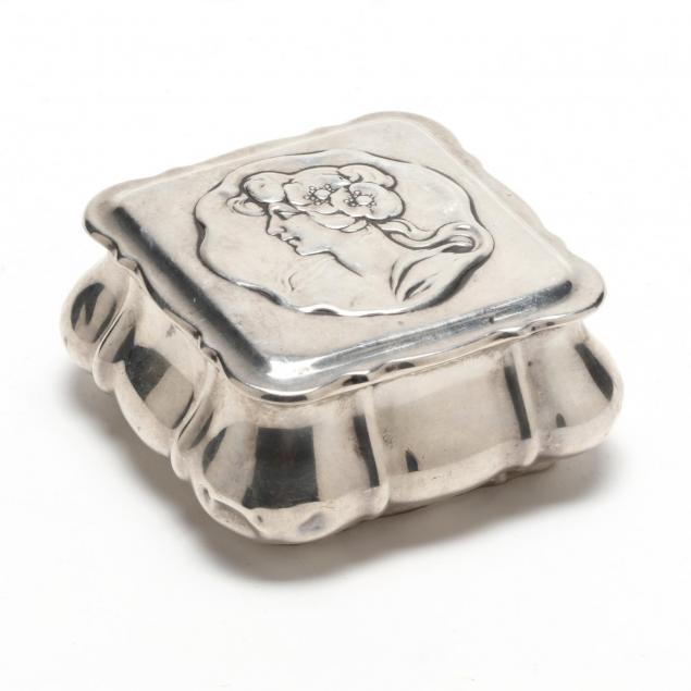 an-english-sterling-silver-art-nouveau-dresser-box