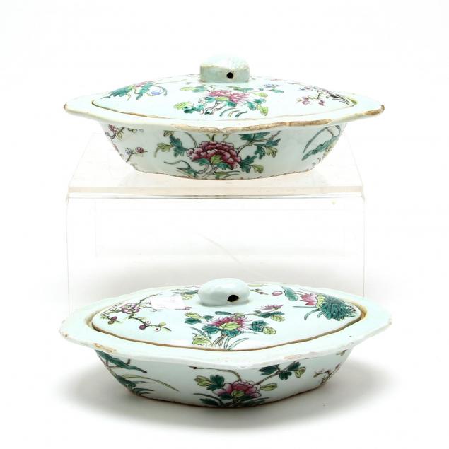 pair-of-chinese-export-porcelain-vegetable-dishes-with-covers