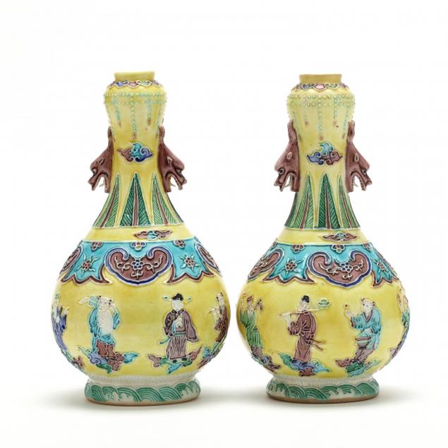 a-pair-of-small-chinese-bulbous-vases
